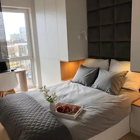 Apartman Sky Home- Ilumino -centrum, Parking, Klimatyzacja, Dostep Na Kod