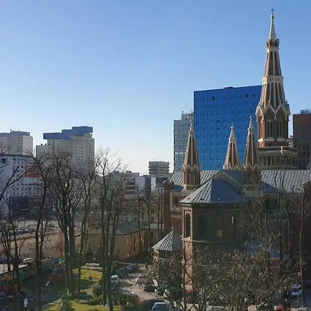 Apartman Sky Home- Ilumino -centrum, Parking, Klimatyzacja, Dostep Na Kod