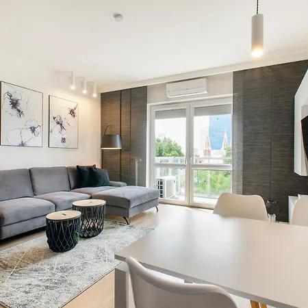 Sky Home- Ilumino -centrum, Parking, Klimatyzacja, Dostep Na Kod Appartamento